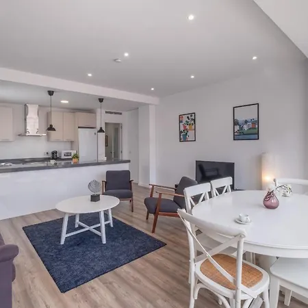 Modern Penthouse With Private Terrace Apartamento