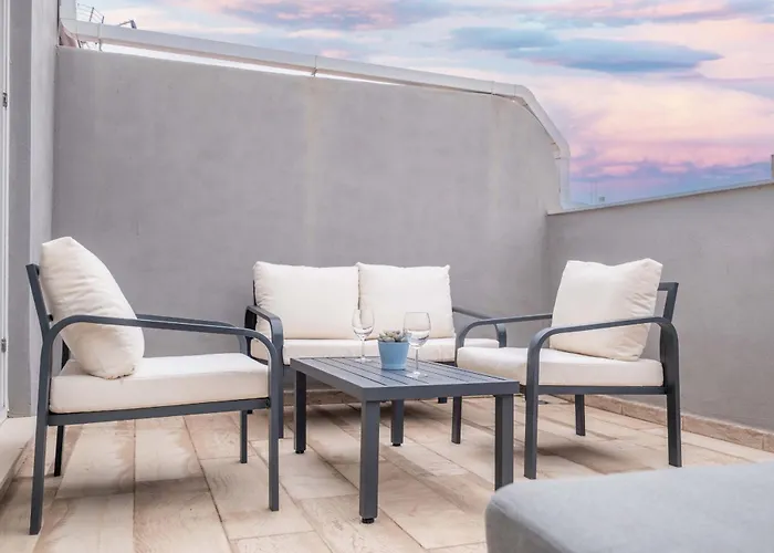 Apartment Modern Penthouse With Private Terrace